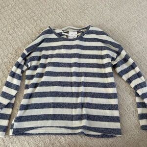 NEW Girls Comfy Long Sleeve Top Size XL